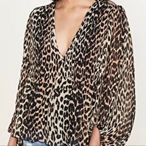 GANNI NWT pleated georgette leopard print blouse